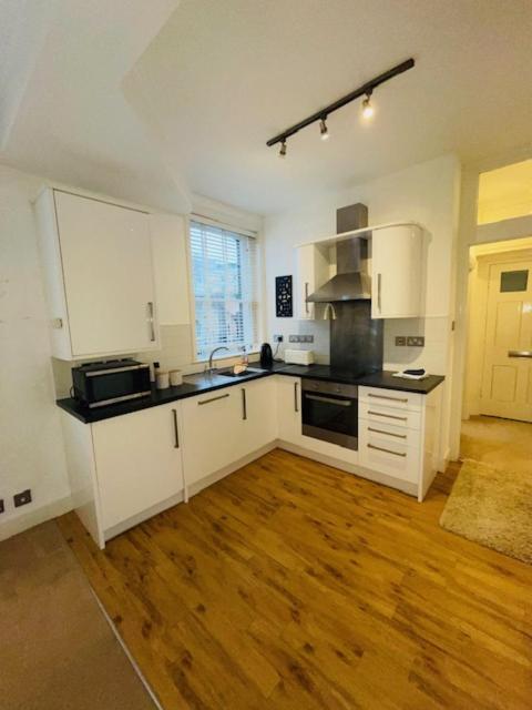 Luxury 2 Bedroom Apartment Marylebone! Londen Buitenkant foto