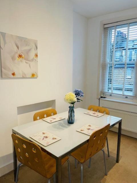 Luxury 2 Bedroom Apartment Marylebone! Londen Buitenkant foto